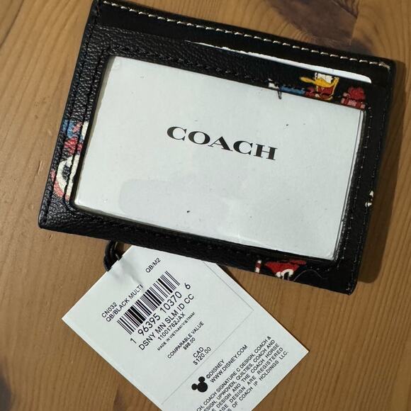 🐭❤️Disney X Coach Slim Id Card Case With Holiday Print - Picture 7 of 7